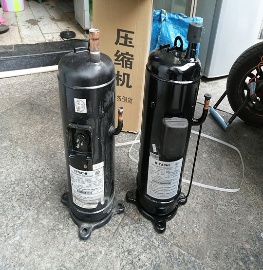 东西湖中央空调压缩机的更换维修